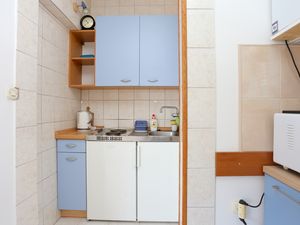 23933696-Ferienwohnung-2-Arbanija-300x225-2