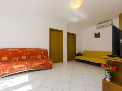 Ferienwohnung für 4 Personen (40 m²) in Arbanija 4/10
