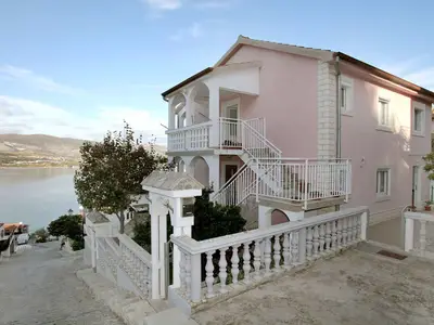 Ferienwohnung für 3 Personen (45 m²) in Arbanija 6/10