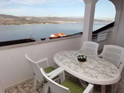 Ferienwohnung für 5 Personen (45 m²) in Arbanija 3/10