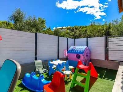 Ferienwohnung für 5 Personen (44 m²) in Arbanija 7/10