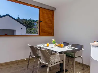 Ferienwohnung für 4 Personen (44 m²) in Arbanija 8/10