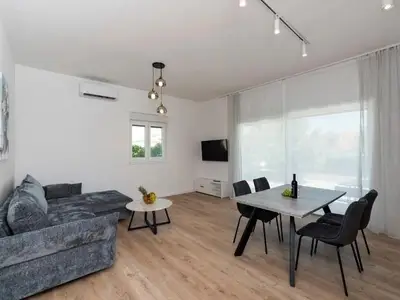 Ferienwohnung für 6 Personen in Arbanija 4/10