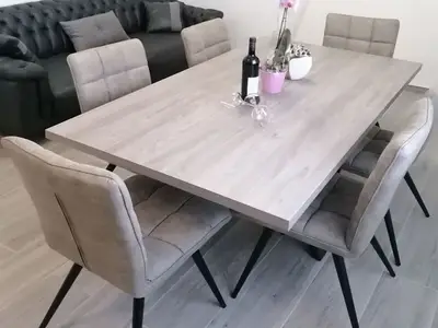 DiningRoom