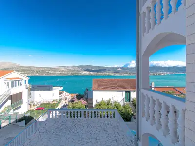 Ferienwohnung für 5 Personen (45 m²) in Arbanija 3/10