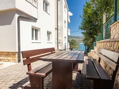 Ferienwohnung für 4 Personen (40 m²) in Arbanija 4/10