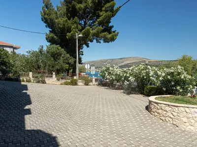 Ferienwohnung für 4 Personen (40 m²) in Arbanija 9/10