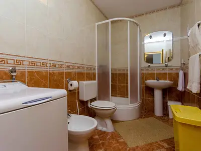 Ferienwohnung für 4 Personen (40 m²) in Arbanija 8/10