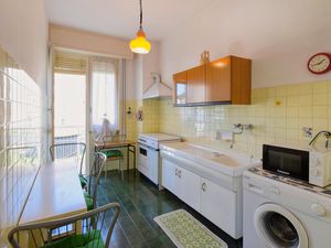 23766677-Ferienwohnung-3-Arenzano-300x225-2