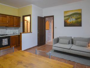 24005283-Ferienwohnung-5-Arezzo-300x225-2