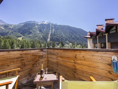 Sonnigen Balkon mit atemberaubender Ausblick