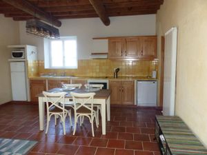 21751897-Ferienwohnung-4-Arles-300x225-2