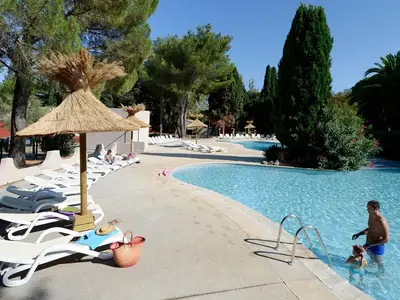 PoolOfHouse