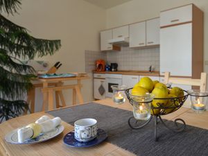 337544-Ferienwohnung-4-Arnstadt-300x225-5