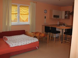 17932960-Ferienwohnung-4-Arnstadt-300x225-5