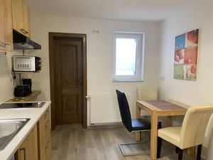 24020472-Ferienwohnung-4-Arnstadt-300x225-3