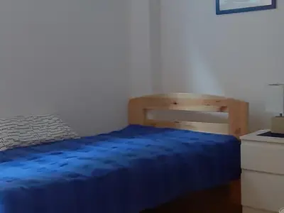 Schlafzimmer mit Einzelbett