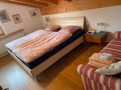 Doppelschlafzimmer mit Bettsofa