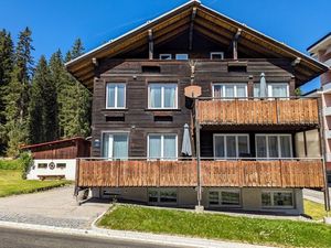 22147987-Ferienwohnung-4-Arosa-300x225-0