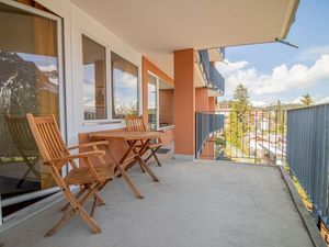 22686439-Ferienwohnung-7-Arosa-300x225-1