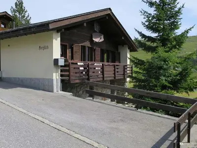 Ferienwohnung für 6 Personen (74 m²) in Arosa 1/10