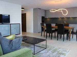 22158621-Ferienwohnung-4-Arosa-300x225-0