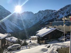 23855032-Ferienwohnung-4-Arosa-300x225-5