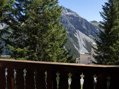 Ferienwohnung für 8 Personen (84 m²) in Arosa 1/10