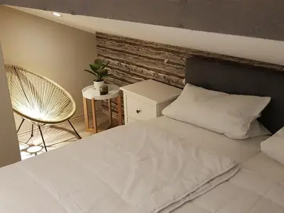 Schlafzimmer DG