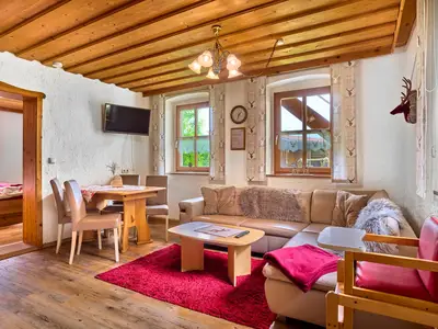 Wohnzimmer mit Kamin