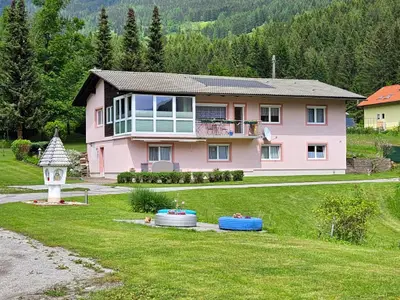 Außenseite Ferienhaus [Sommer]