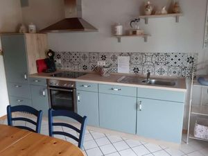 3794308-Ferienwohnung-5-Arzfeld-300x225-3