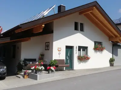 Hausansicht Straße