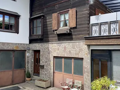 253330ED-A509-4796-8811-8D2985DE1175