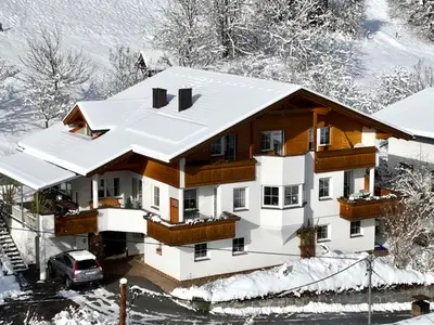 Ferienwohnung für 8 Personen (104 m²) in Arzl im Pitztal 1/10