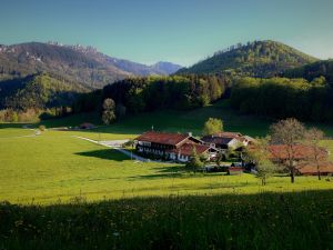 21620837-Ferienwohnung-2-Aschau im Chiemgau-300x225-1