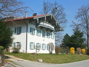 22781541-Ferienwohnung-2-Aschau im Chiemgau-300x225-3