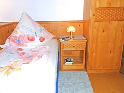 Schlafzimmer mit Einzelbetten