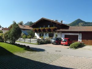 4999206-Ferienwohnung-2-Aschau im Chiemgau-300x225-1