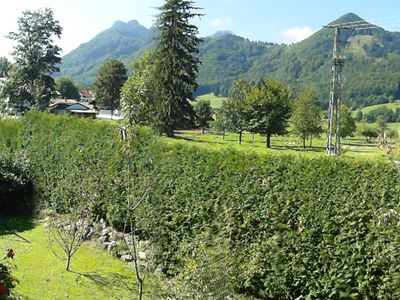 Balkon mit Blick auf die Berge