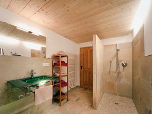 18363280-Ferienwohnung-4-Aschau im Chiemgau-300x225-4