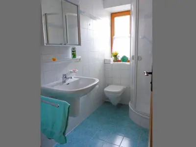 Zweites Badezimmer