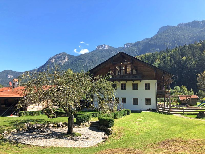 22208817-Ferienwohnung-4-Aschau im Chiemgau-800x600-0