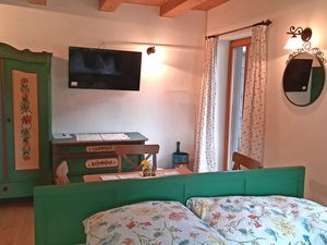 24006786-Ferienwohnung-3-Aschau im Chiemgau-300x225-5