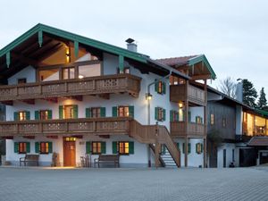 18363280-Ferienwohnung-4-Aschau im Chiemgau-300x225-2