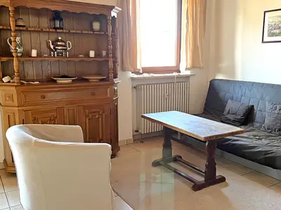 Wohnraum mit offener Küche