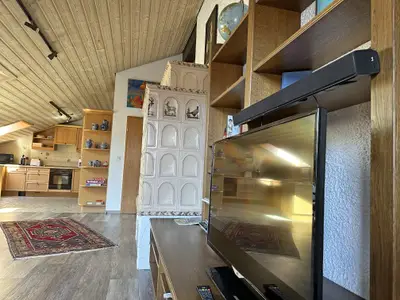 Wohnraum mit offener Küche