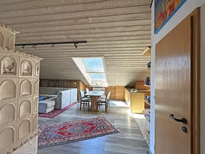 Wohnraum mit offener Küche