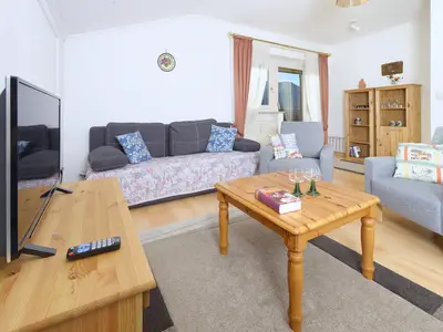 Wohnraum mit Südbalkon
