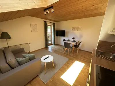 Wohnraum mit West-Balkon